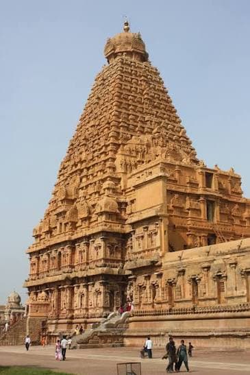 Thanjavur Big Temple (Brihadeeswarar Temple) tower